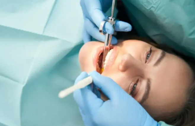 Cosmetic Dentist