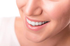 Read more about the article Cosmetic Dentistry: How Do I Choose Between Veneers, Crowns, or Bonding?